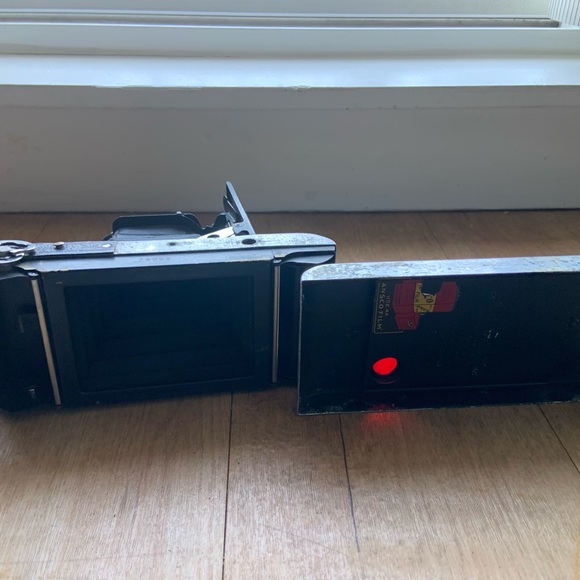 Historic 1925 Ansco Binghampton No.1 juniorette Camera. With corded shutter. - Picture 4 of 13